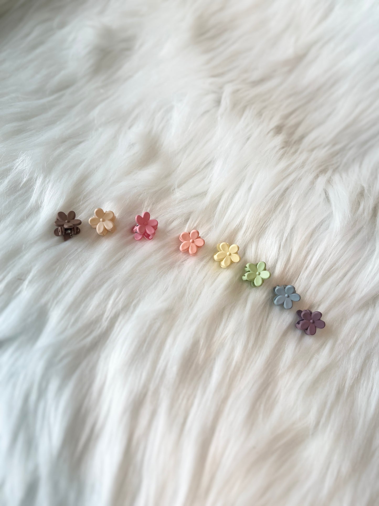 Itty Bitty Flower Claw Clips.